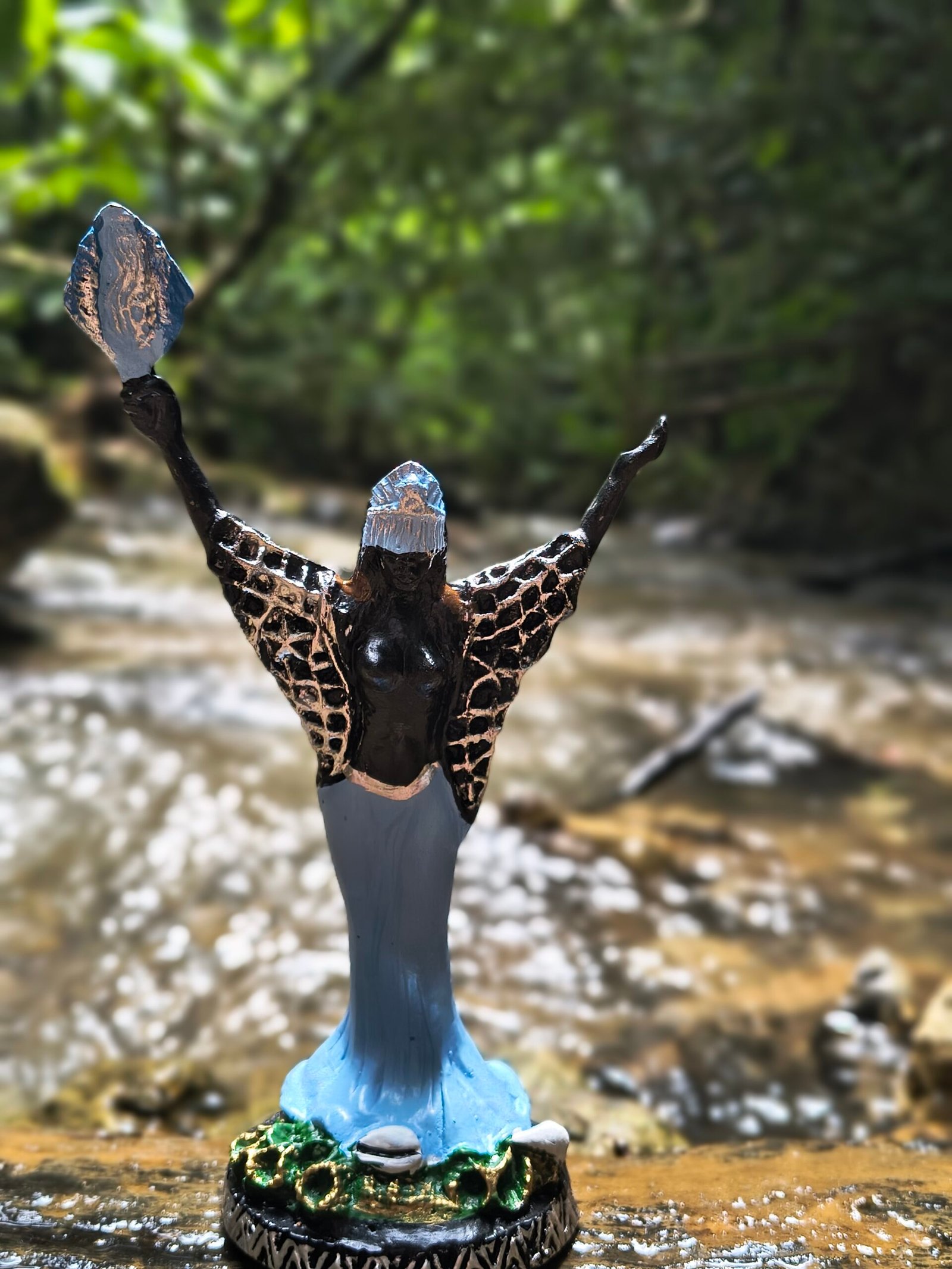 🌊💙 Imagem de Iemanjá – A Rainha do Mar, Proteção e Prosperidade 💙🌊